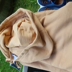 Sweatshirt and pants set